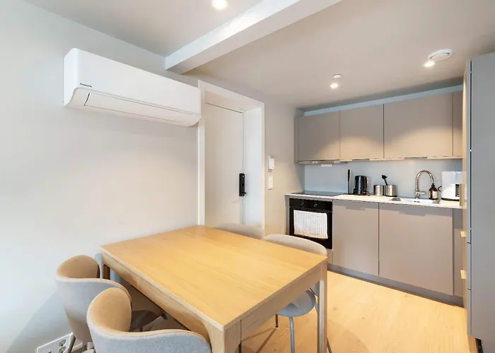 Renovated 2025 - Ac & Terrace - Historic Building * Kristiansand