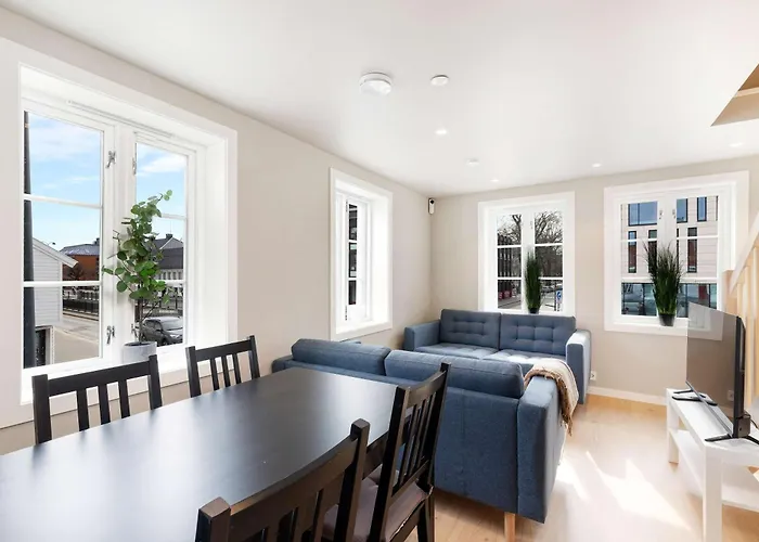 Holiday home Renovated 2025 - Ac & Terrace - Historic Building *